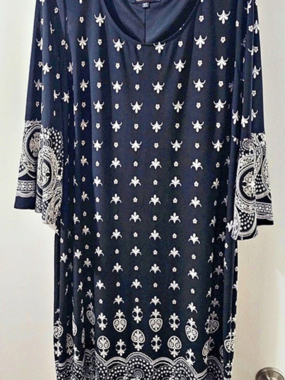 Glamour Black & White Printed Dress Size 16W Like New